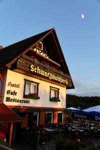 Hôtel Hotel-Berggasthof Schwarzwaldperle Brandmatt 18 77887 Sasbachwalden Bade-Wurtemberg