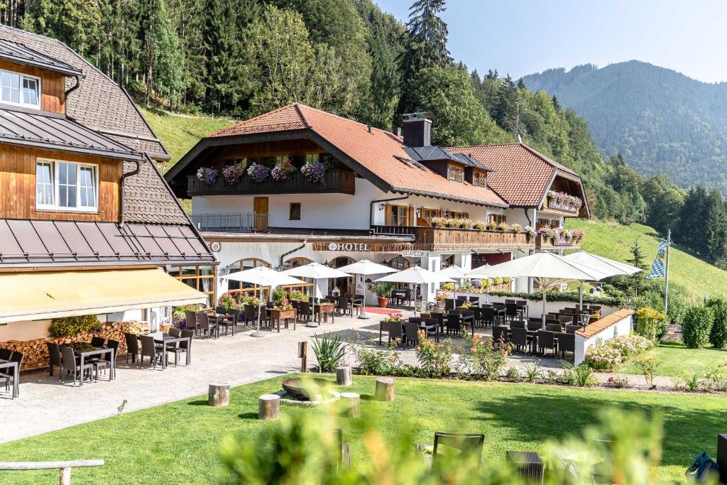 Hotel Blaue Gams ***S Vogelherdweg 12, 82488 Ettal