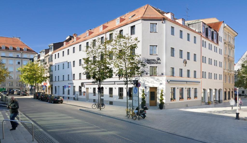 Hôtel Hotel Blauer Bock Sebastiansplatz 9 80331 Munich