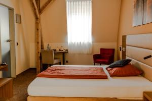 Hôtel Hotel Blauer Engel Altmarkt 1 08280 Aue Saxe