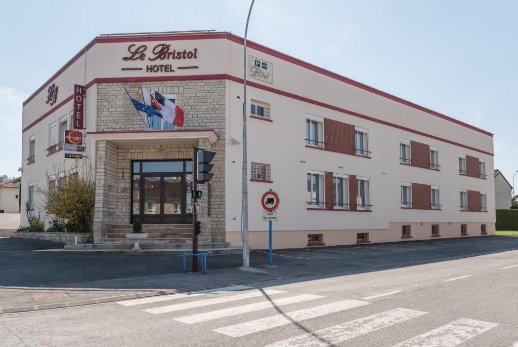 Hôtel Hotel Bristol 77 Avenue Pierre Semard 51510 Châlons-en-Champagne