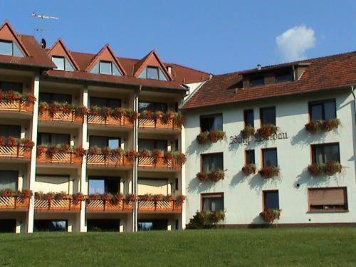 Hotel Burg Waldau Volkerstrasse 1, 64689 Grasellenbach