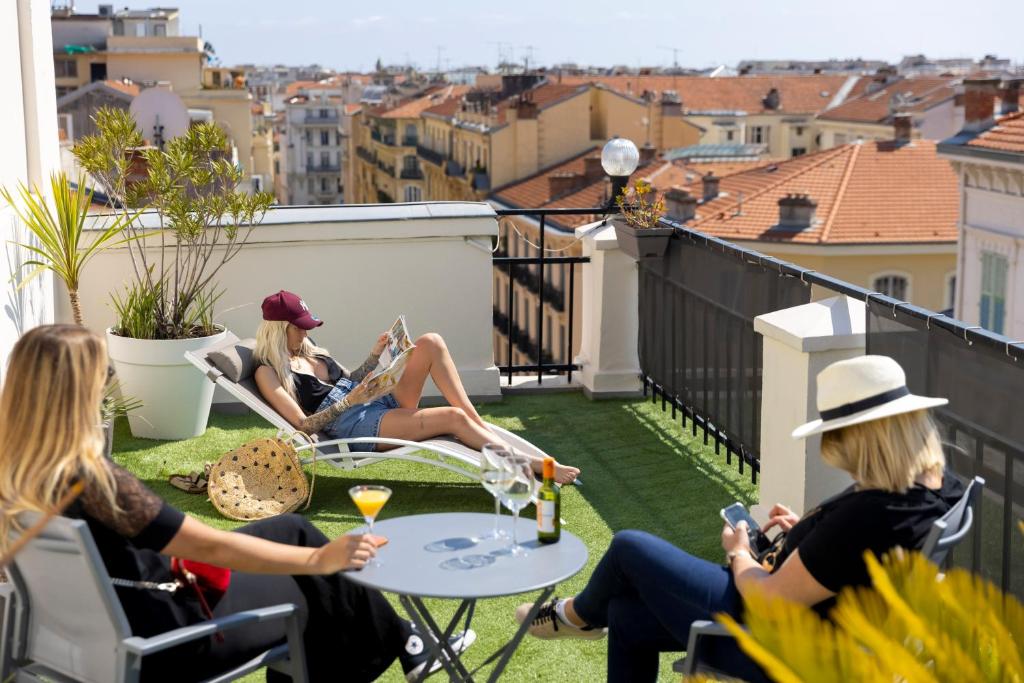 Hôtel Byakko Nice 6 Rue Miron, 06000 Nice