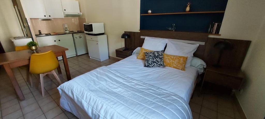 Hotel Camille 13460 Les Saintes-Maries-de-la-Mer