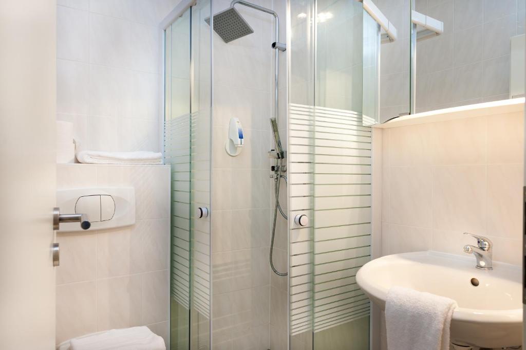 Hotel Castellana Hauptstr. 15, 38468 Lessien