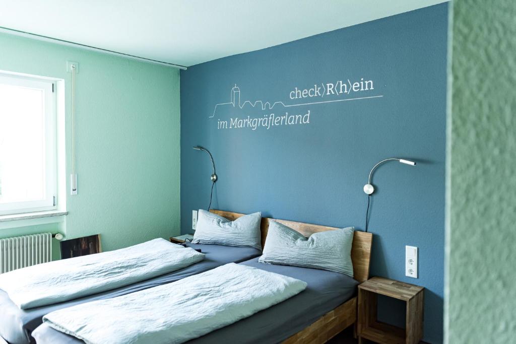 Hôtel Hotel Check-Rhein - Self Check-in Müllheimer Straße 6 79395 Neuenburg am Rhein