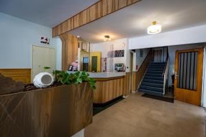Hotel Christina - Contact Hotel