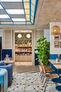 Hôtel Chromatics & Restaurant Hill Club