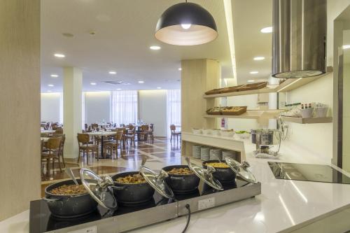 Hotel Cinquentenario & Conference Center