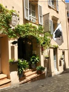 Hôtel Hotel Colomba 4 Et 6 Rue Simon Varsi 20169 Bonifacio Corse