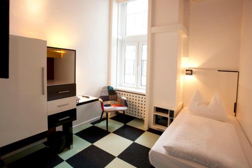Hotel Cristall - Frankfurt City