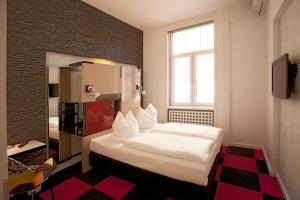 Hôtel Hotel Cristall - Frankfurt City Ottostrasse 3 60329 Francfort-sur-le-Main Hesse