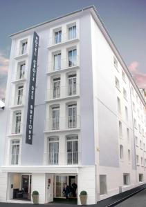 Hôtel Hôtel Croix des Bretons - Lourdes Pyrénées 7 rue Marie Saint Frai 65100 Lourdes Midi-Pyrénées