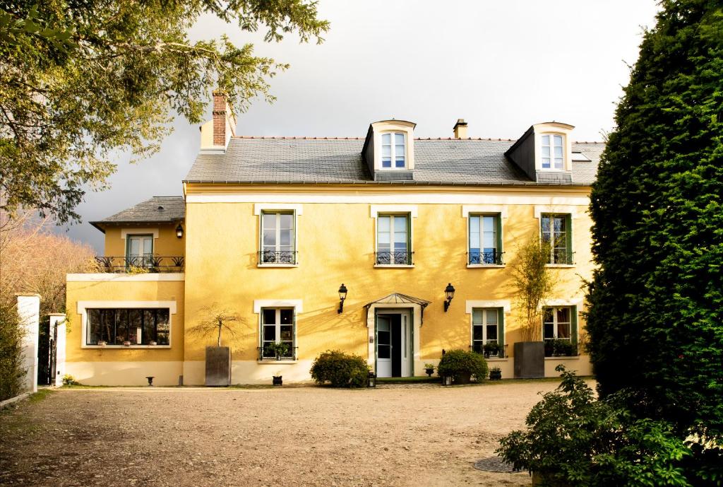 Hôtel d'Angleterre (by Popinns) 88800 Vittel