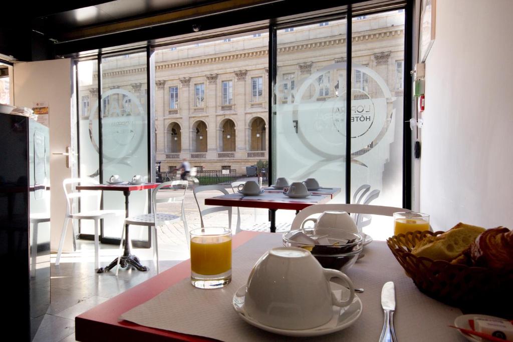 Hôtel Hotel de L'Opéra 35 rue Esprit Des Lois 33000 Bordeaux