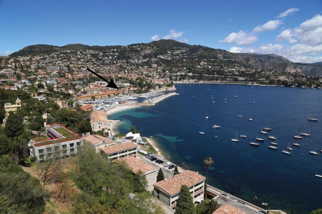 Hôtel Hotel De La Darse 32 Avenue Du Général De Gaulle - Port De La Darse 06230 Villefranche-sur-Mer