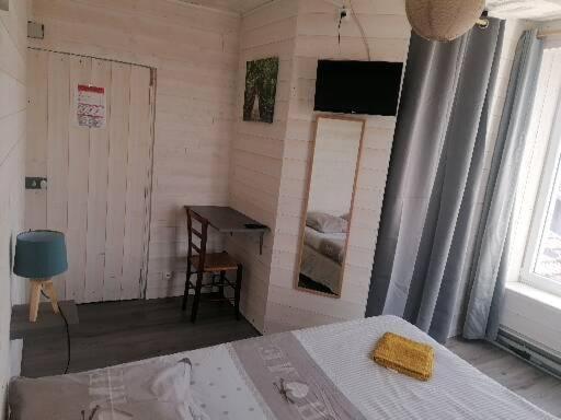 Hôtel HOTEL DE LA GARE 8 Rue de la Gare 70500 Jussey