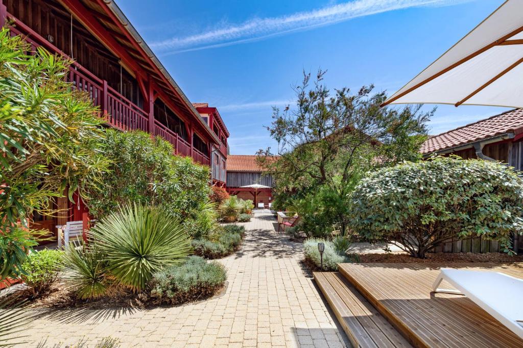 Hotel de La Plage Avenue de L'océan Contis-Plage, 40170 Contis-les-Bains