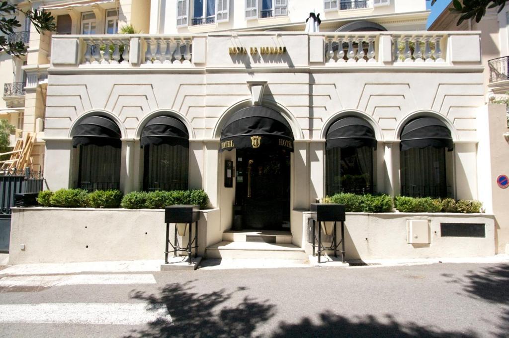 Hôtel Hotel De Monaco 1 Avenue Pierre Weck 06320 Cap d\'Ail