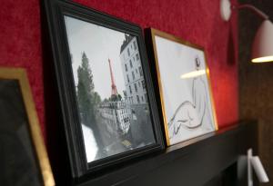 Hotel de Neuville Arc de Triomphe