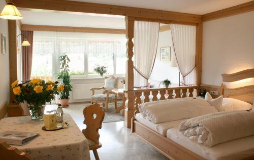Hotel Dernbachtal Am Berg 3a, 76857 Dernbach