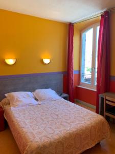 Hôtel Hotel des voyageurs Chez Betty 2 rue du commerce 15170 Neussargues-Moissac Auvergne