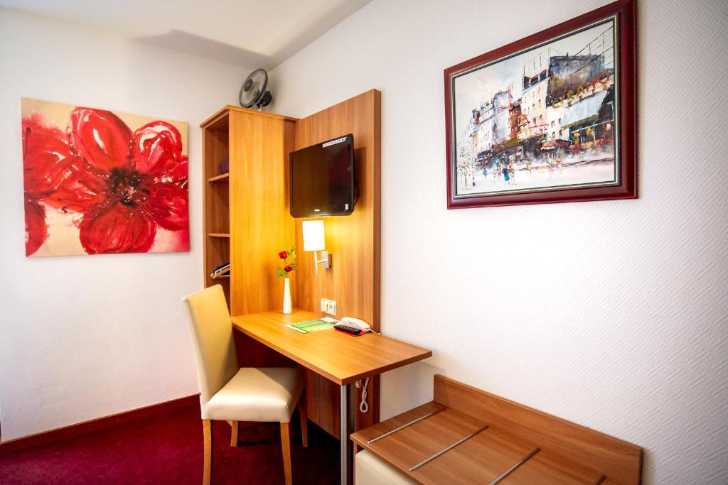 Hotel Domblick Garni Domstrasse 28, 50668 Cologne