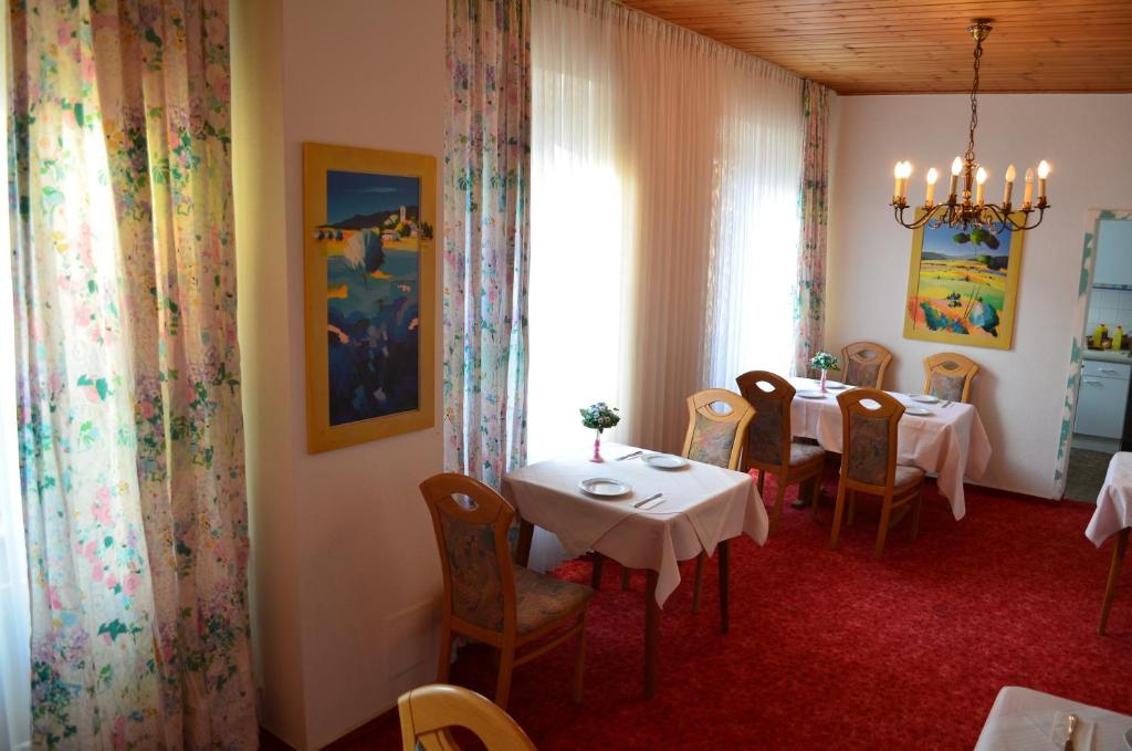 Hôtel Hotel Drei Schweizer Schloßstr. 40 56564 Neuwied