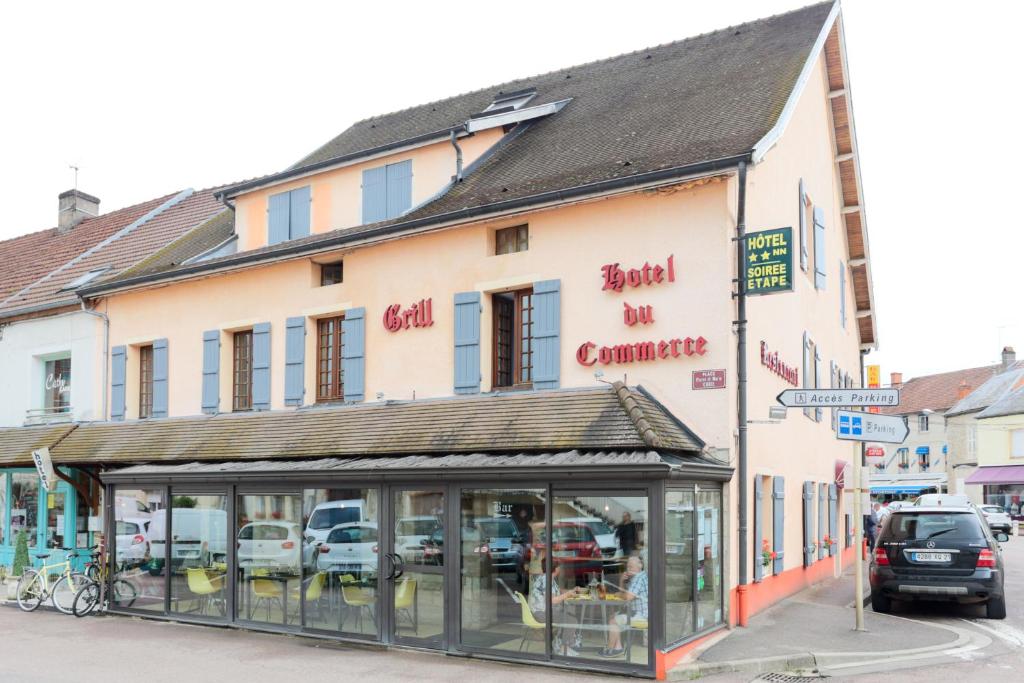 Hôtel Hotel du Commerce 4 Place Pierre et Marie Curie 21320 Pouilly-en-Auxois