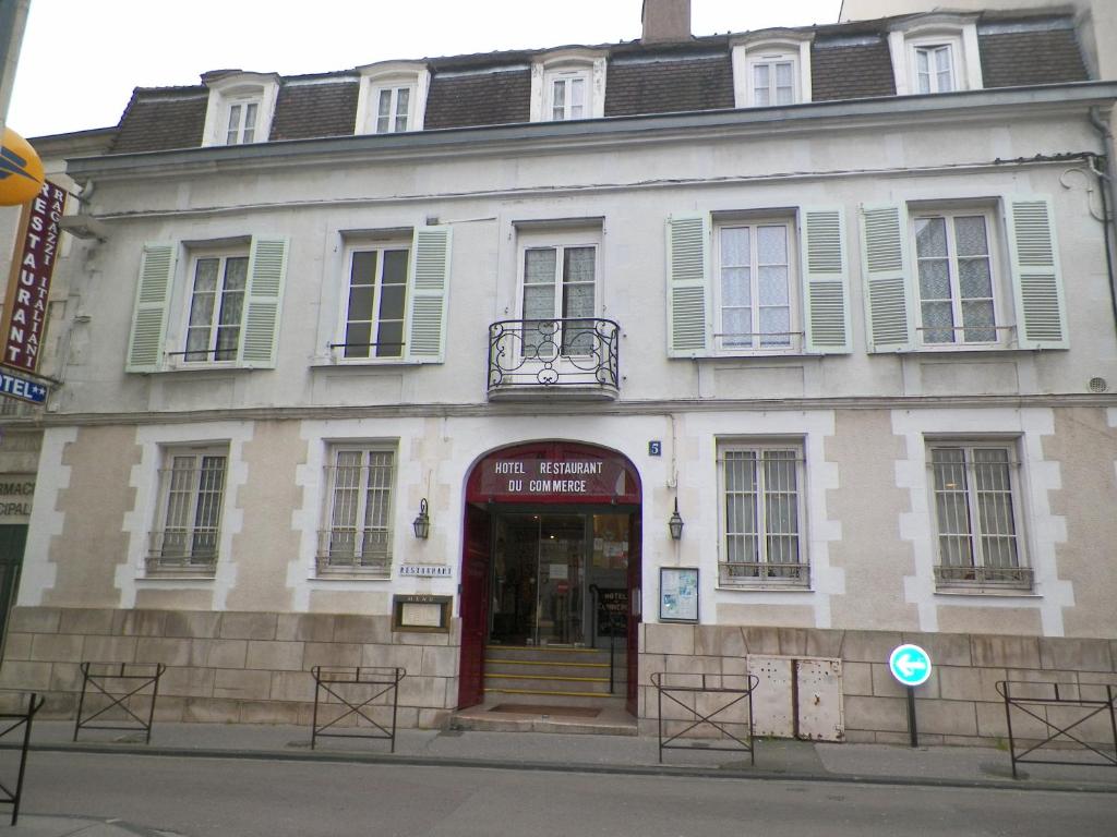 Hôtel Hôtel du Commerce 5 rue René Schaeffer 89000 Auxerre