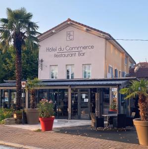 Hôtel Hotel du Commerce 20 Place du Champ de Foire 01400 Châtillon-sur-Chalaronne Rhône-Alpes
