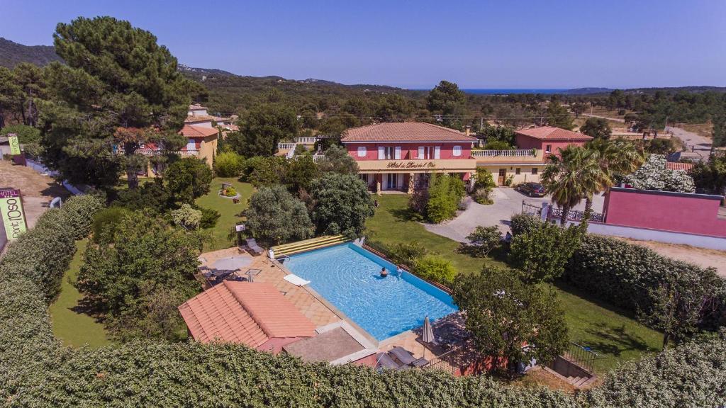 Hotel du Pont de l'Oso Pont De L'Oso, 20137 Cala Rossa