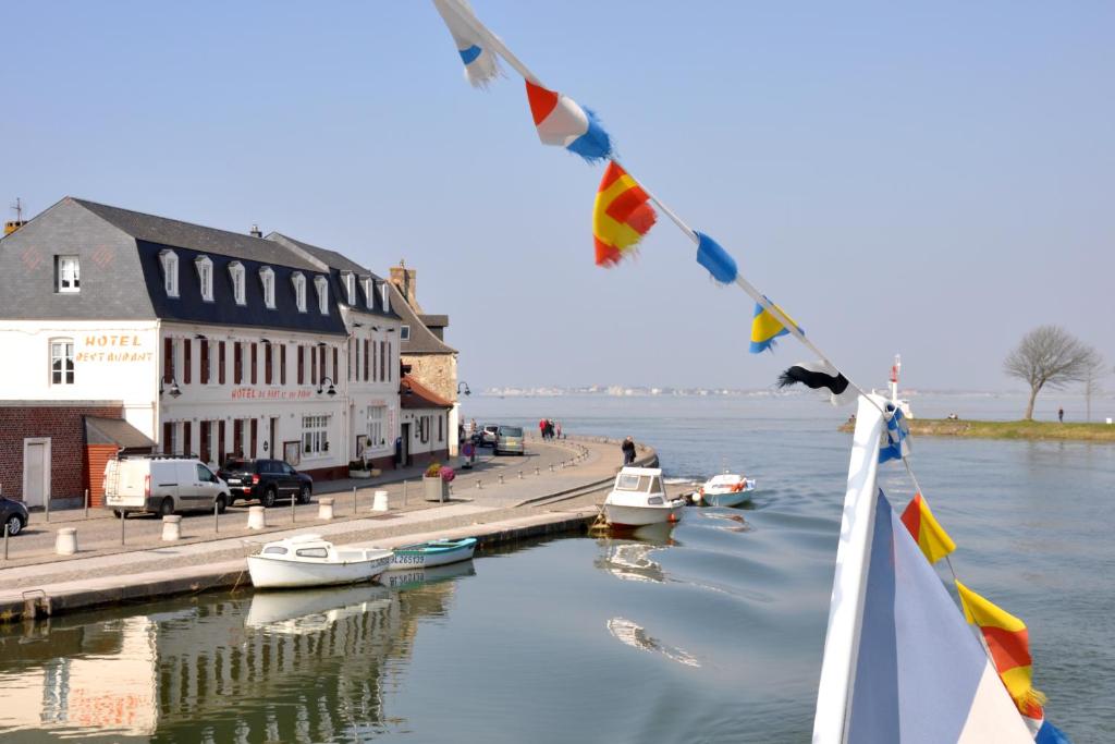 Hotel du Port et des Bains 1 Quai Blavet, 80230 Saint-Valery-sur-Somme