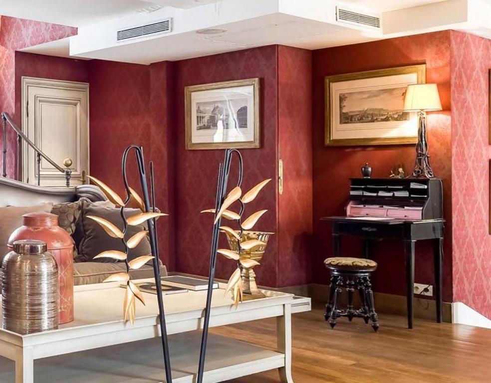 Hôtel du Romancier 6 bis rue Chateaubriand, 75008 Paris
