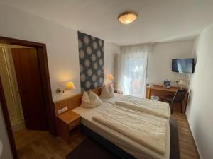 Hôtel Hotel Ebnet Neustadter Straße 53 67112 Mutterstadt Rhénanie-Palatinat