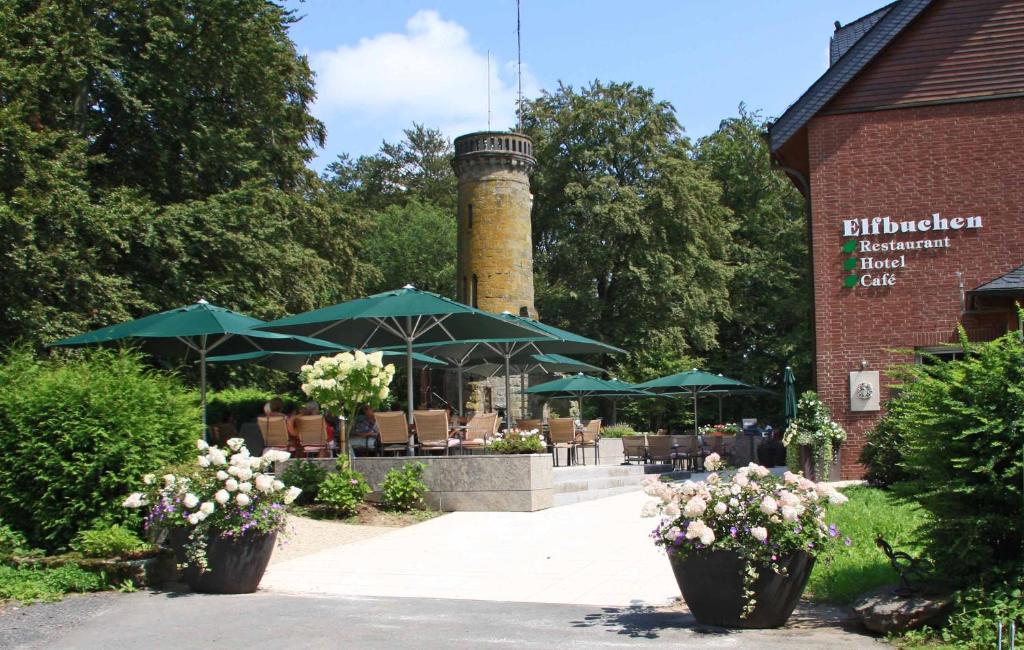 Hotel Elfbuchen Aussichtsturm Elfbuchen 1, 34131 Cassel