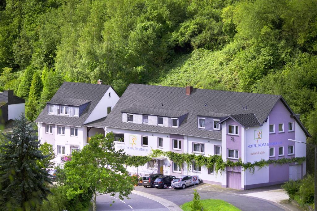 Hôtel Hotel Emmerich Raiffeisenstraße 15 56333 Winningen