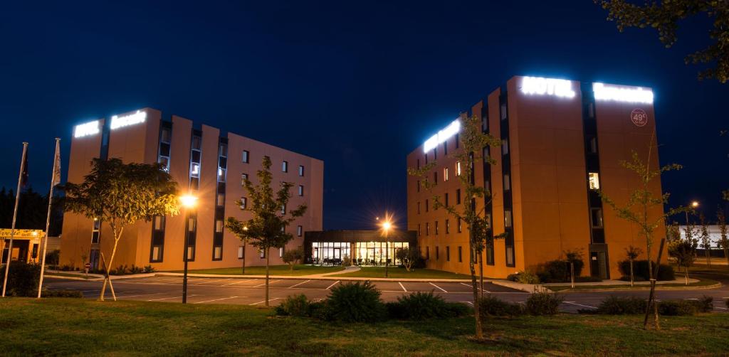 Hôtel Hotel Eurocentre 2* Toulouse Nord 1 avenue Saint Guillan 31620 Castelnau-dʼEstrétefonds