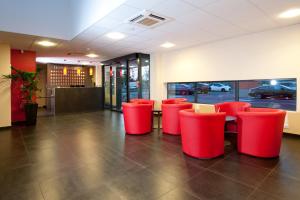 Hôtel Hotel Eurocentre 2* Toulouse Nord 1 avenue Saint Guillan 31620 Castelnau-dʼEstrétefonds Midi-Pyrénées