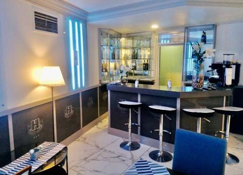 Hotel Excelsior