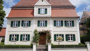 Hôtel Hotel Falk Heinrich-Sinz-Str. 4 86381 Krumbach Bavière