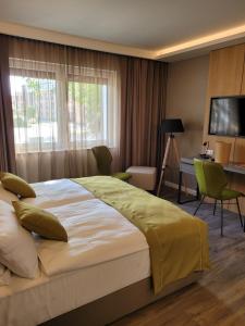 Hotel fine art