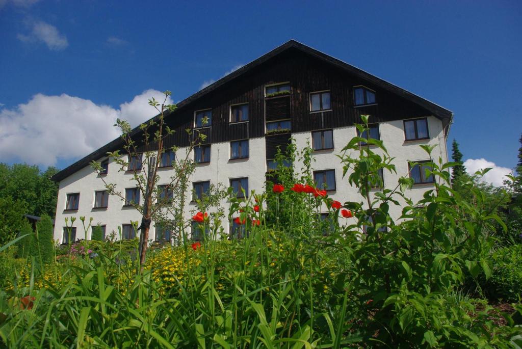 Hotel Forstmeister Auerbacher Str. 15, 08304 Schönheide
