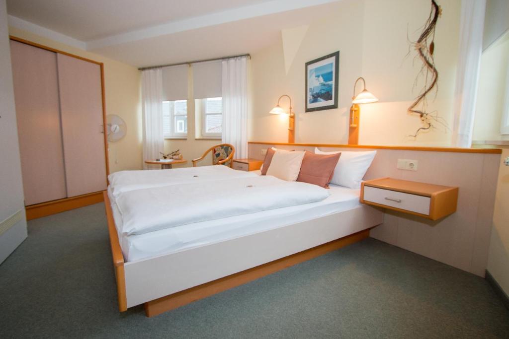 Hotel Garni am Markt Marktplatz 3, 96465 Neustadt bei Coburg