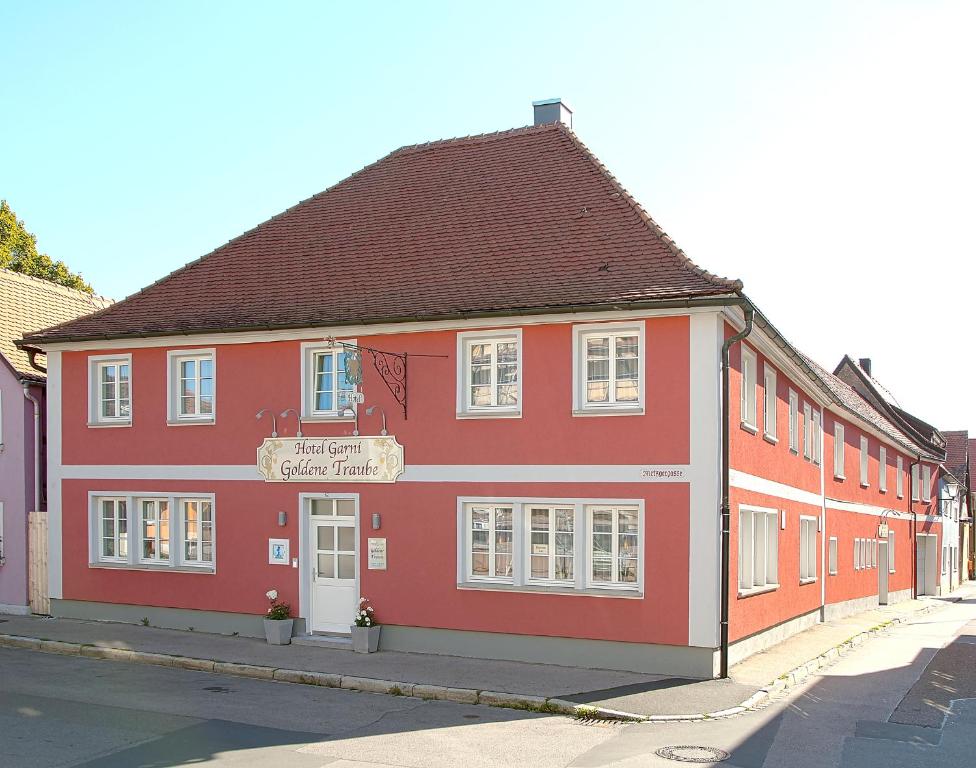 Hotel Garni Goldene Traube Metzgergasse 42, 91438  Bad Windsheim