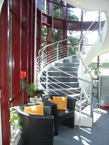Hôtel Hotel garni Kaiserstuhl Bahnhofstr. 2-4 79241 Ihringen Bade-Wurtemberg