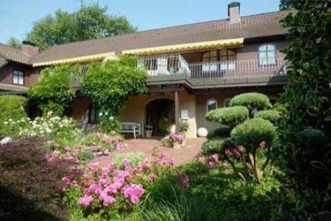 Hotel Garni Kristinenhof Zum Rosenteich 22-24, 26160 Bad Zwischenahn