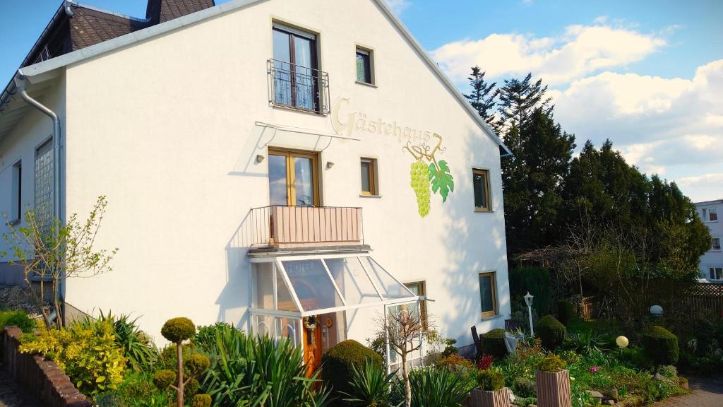 Hôtel Hotel Garni Zur Traube Beethovenstr. 4 56203 Höhr-Grenzhausen