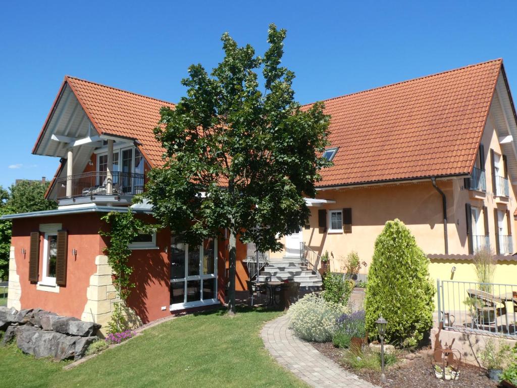 Hotel & Gästehaus Im Ziegelweg garni Ziegelweg 4, 77977 Rust