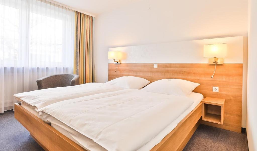 Hôtel Hotel-Gasthaus \ 1 Gottenheimer Straße 79268 Bötzingen
